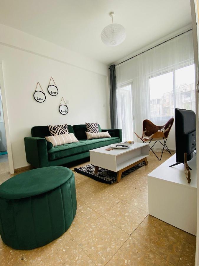 Boho-Chic One Bedroom Flat In Engomi ภายนอก รูปภาพ